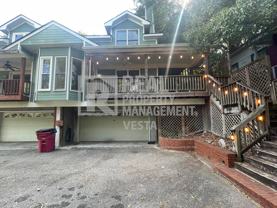 1040 Walnut St - Photo 1 of 1