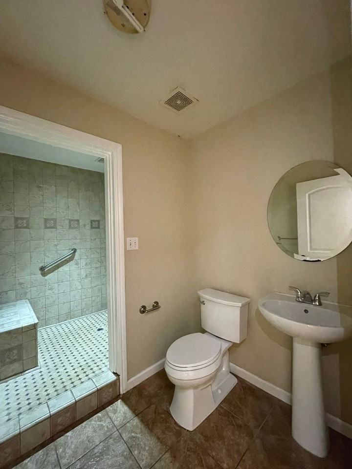 425 San Fernando St - Photo 7 of 18