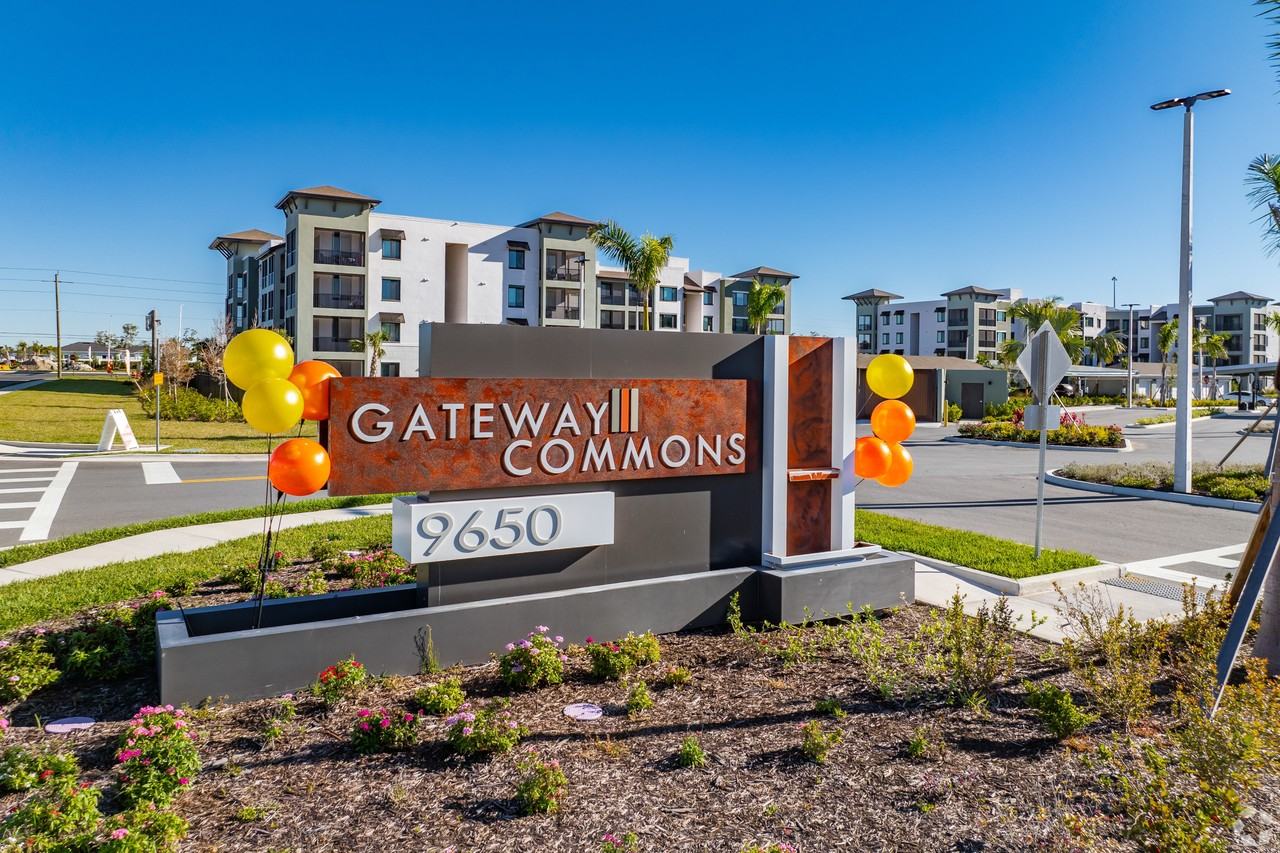 Gateway Commons Apartments - Photo 2 of 32