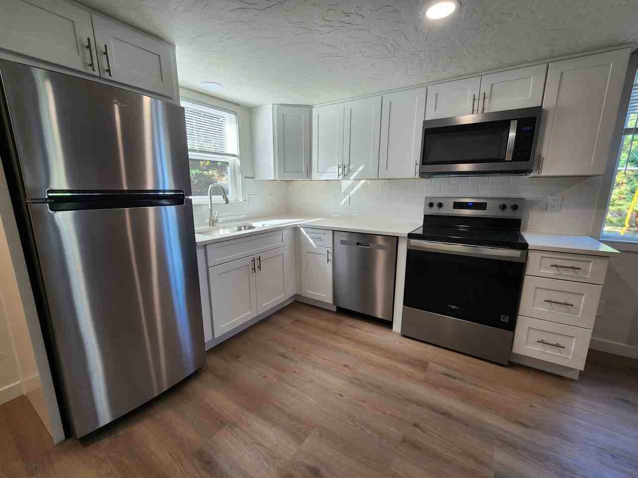 705 S. Lincoln - Photo 4 of 24