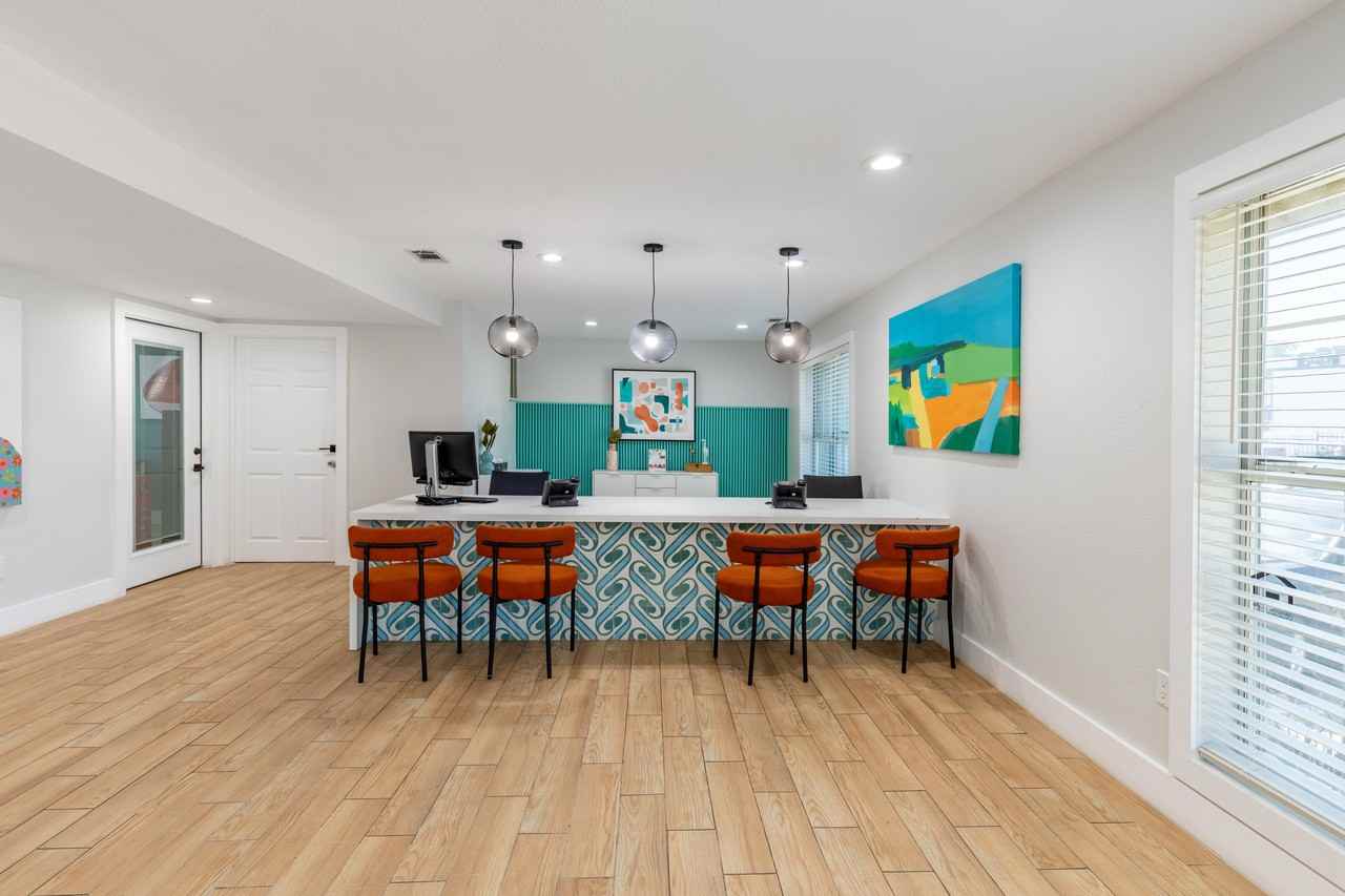 Carisma - Photo 6 of 39