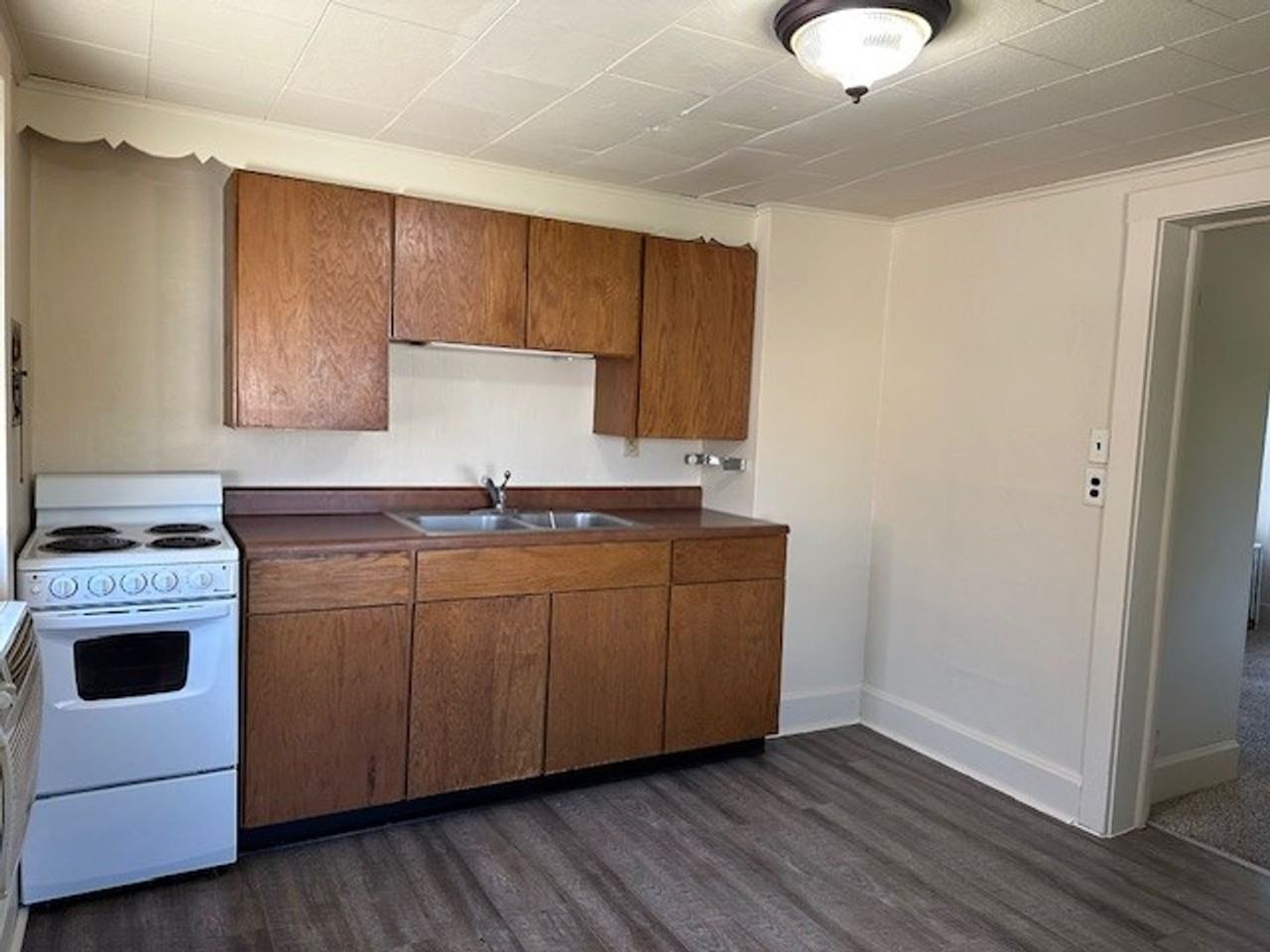 469 North Street #2ndFL - Photo 6 of 15