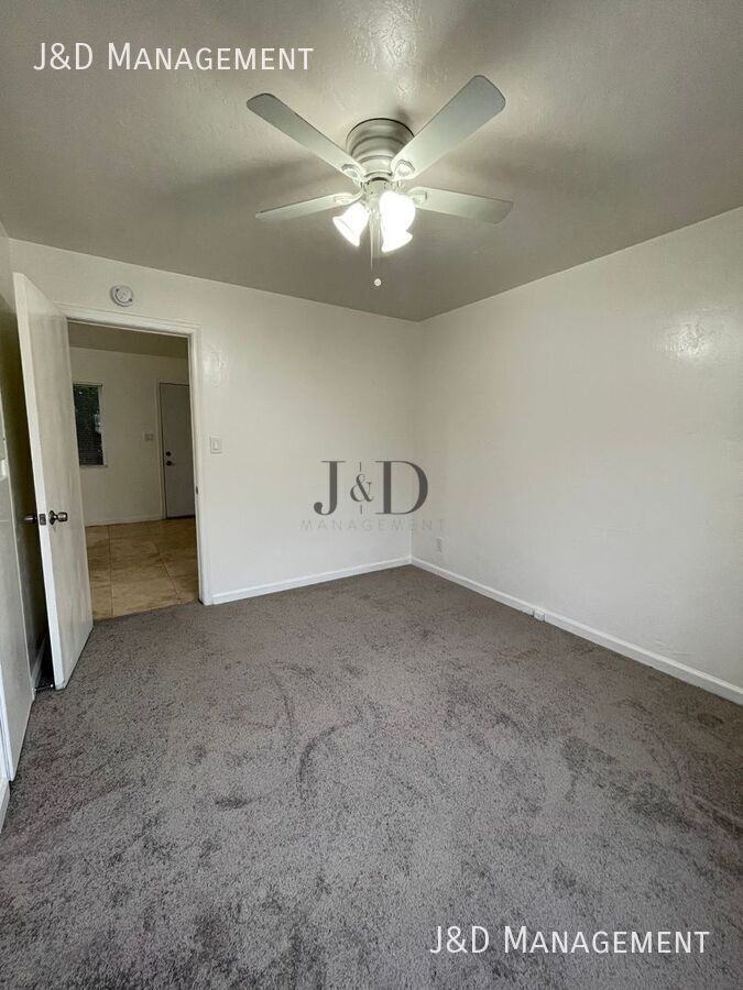 4377 41st St - Photo 6 of 11