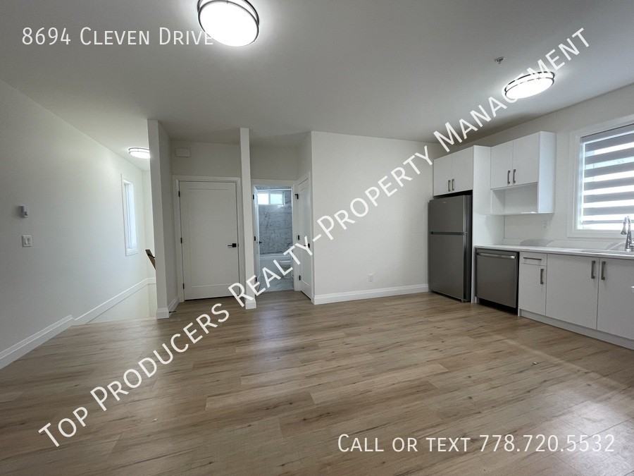 8694 Cleven Dr #2 - Photo 4 of 19