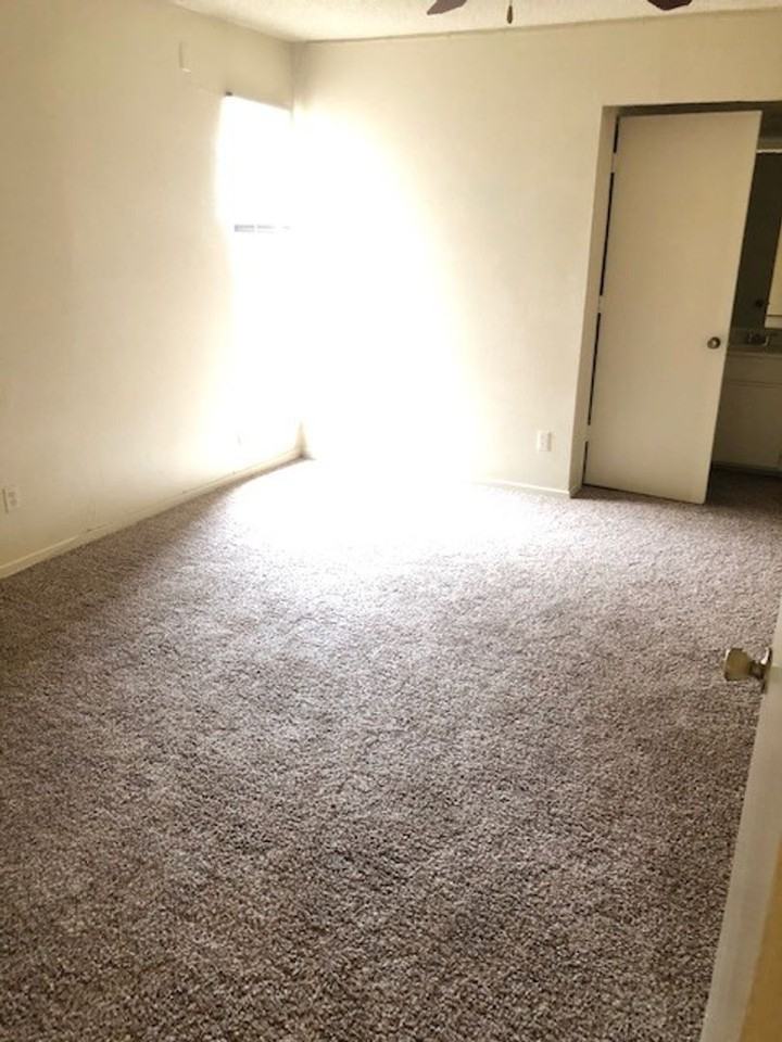 1900 Westminster St #105 - Photo 6 of 9