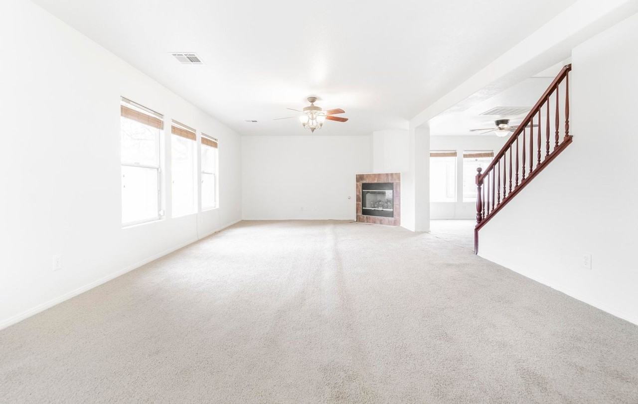 11576 Aruba Beach Ave - Photo 3 of 17