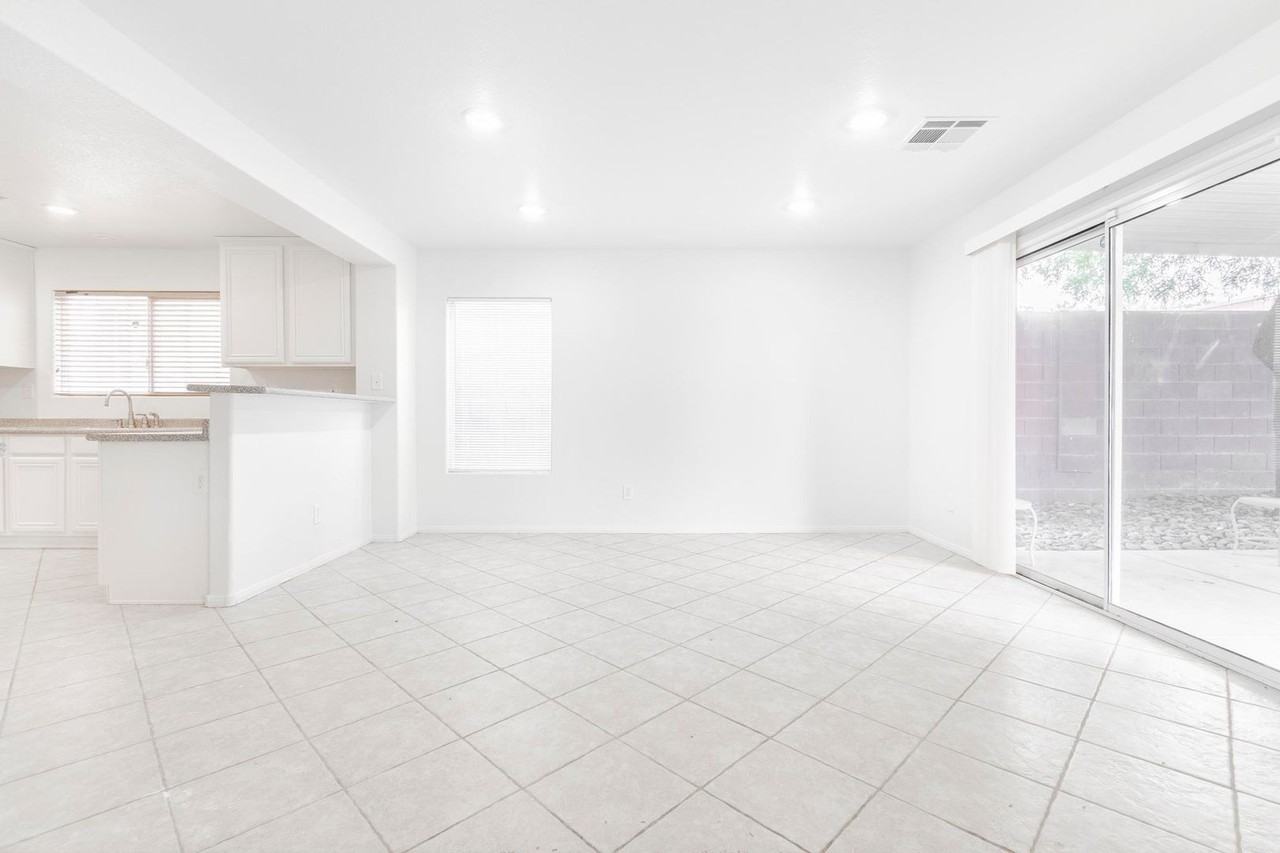 11576 Aruba Beach Ave - Photo 4 of 17