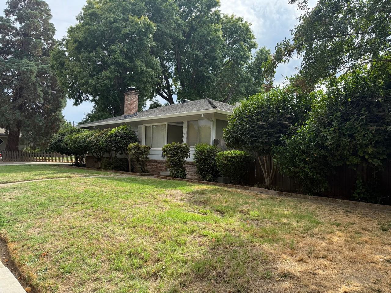 5738 Monalee Avenue - Photo 2 of 35