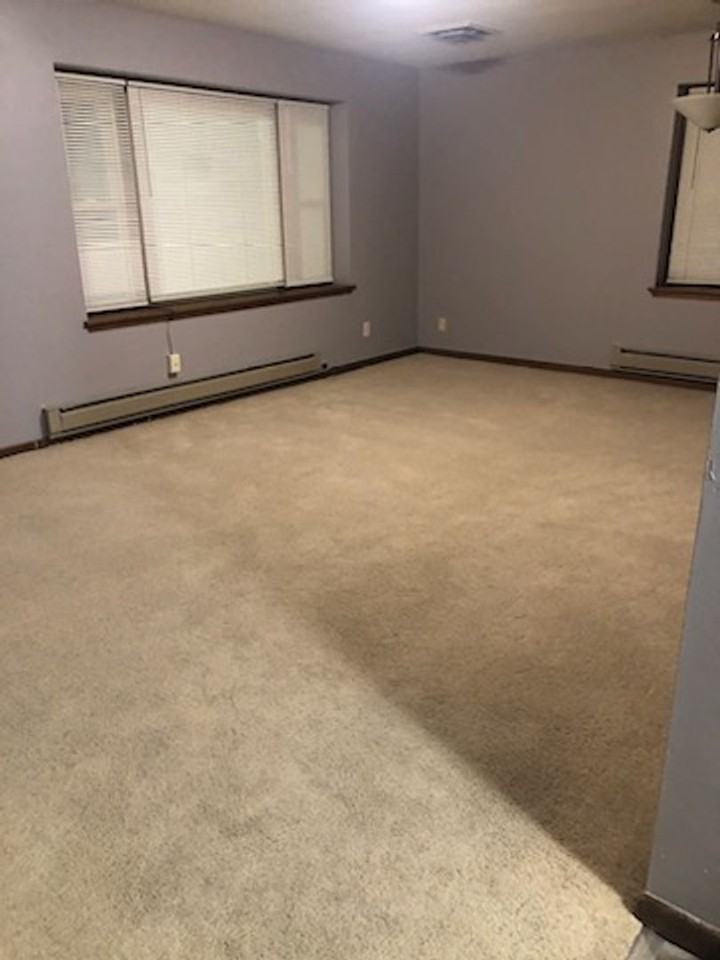 Clear Lake Apts. - Photo 4 of 21