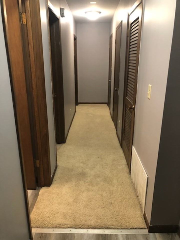 Clear Lake Apts. - Photo 5 of 21