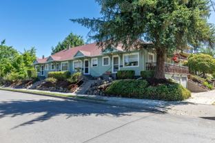 922-934 SE 40th Ave - Photo 1 of 1