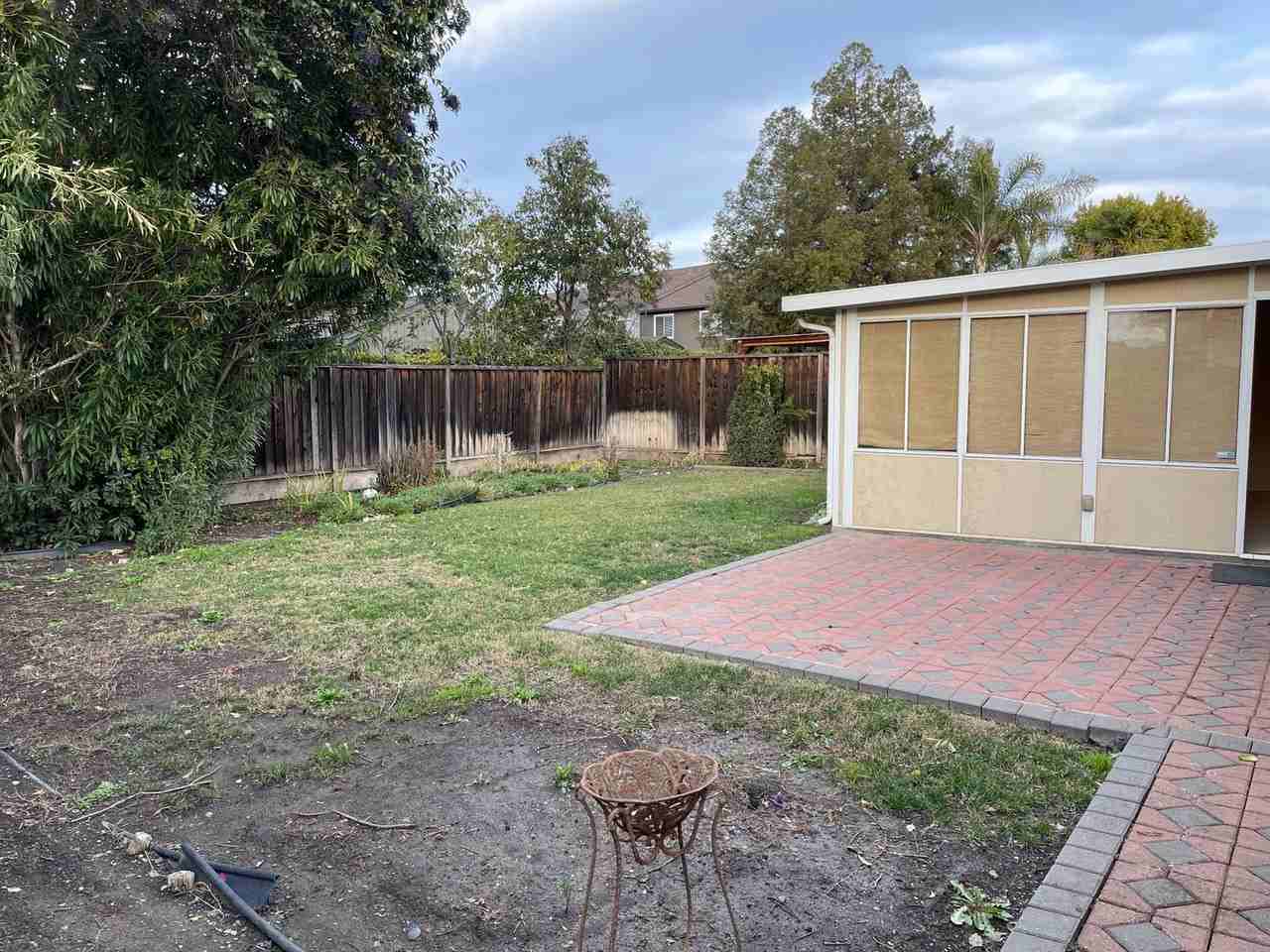 305 Viewpark Cir - Photo 3 of 14