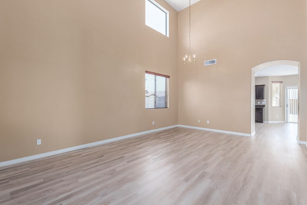 10021 W Hammond Ln - Photo 6 of 43
