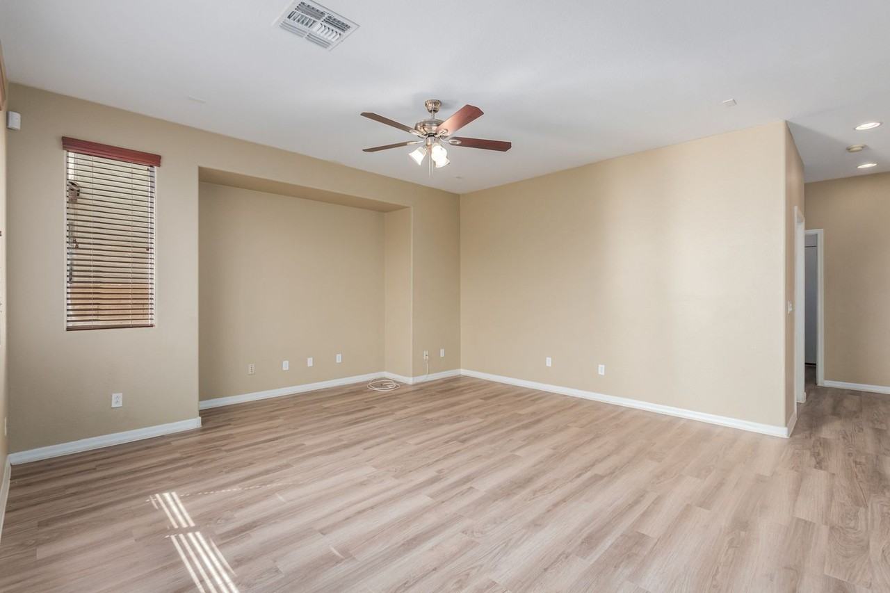 10021 W Hammond Ln - Photo 7 of 43