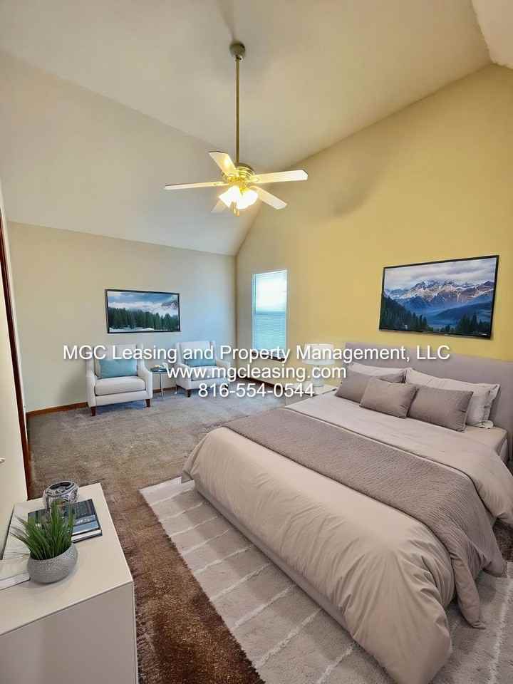 503-509 N Foxridge Dr - Photo 5 of 15