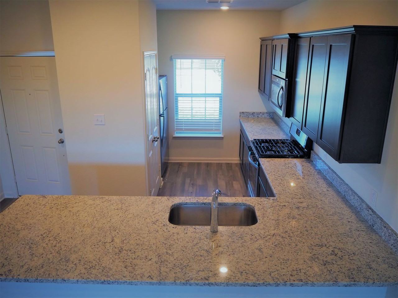 13612 Musselshell Dr - Photo 5 of 39