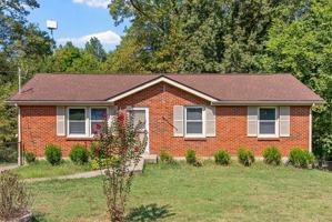 featured image of 809 Pollard Rd