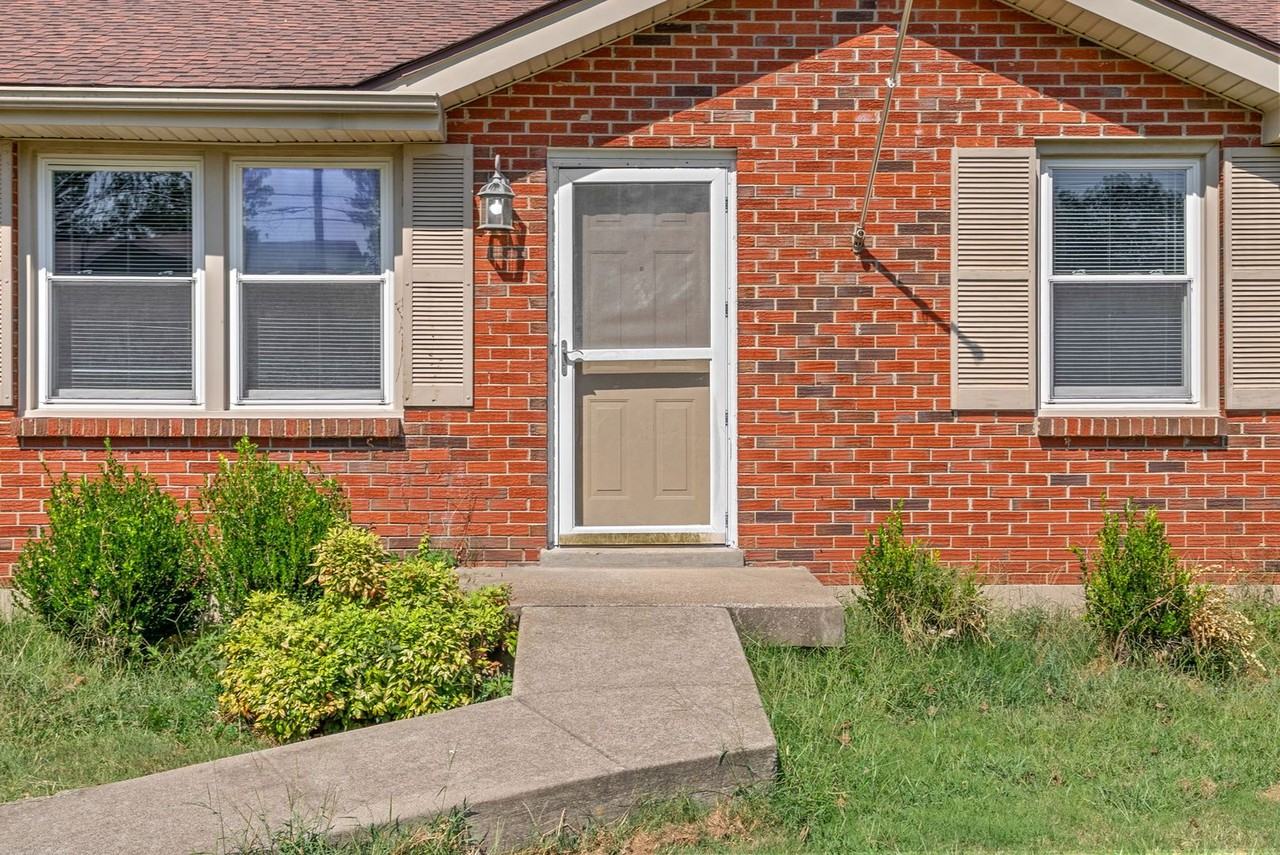 809 Pollard Rd - Photo 5 of 28