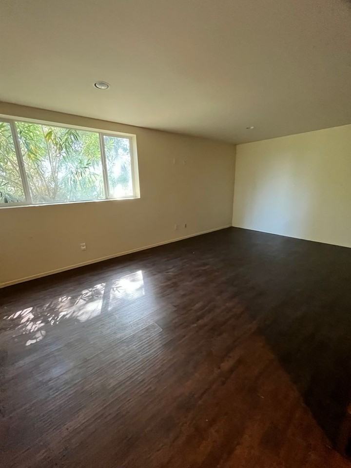 5388 Vista Lejana Ln - Photo 5 of 34