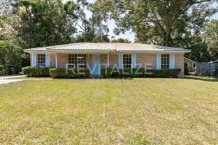 5180 Freeway Dr - Photo 1 of 1