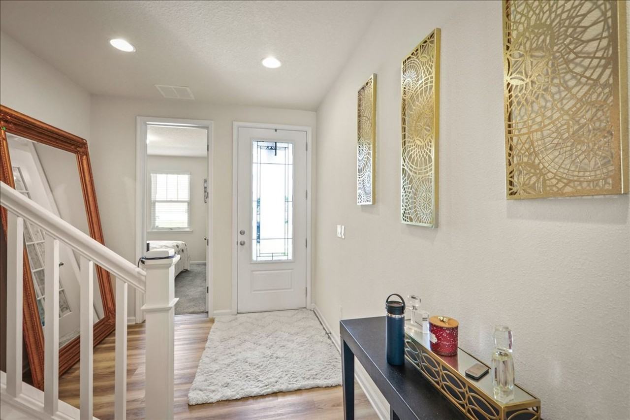 12644 Lake Taylor Ln - Photo 6 of 39