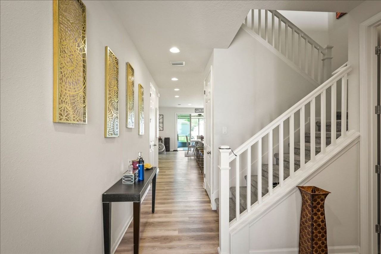 12644 Lake Taylor Ln - Photo 7 of 39