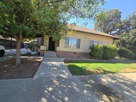 217 W Elm St - Photo 1 of 1