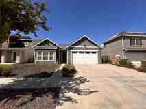 2441 N Divisadero St - Photo 1 of 1