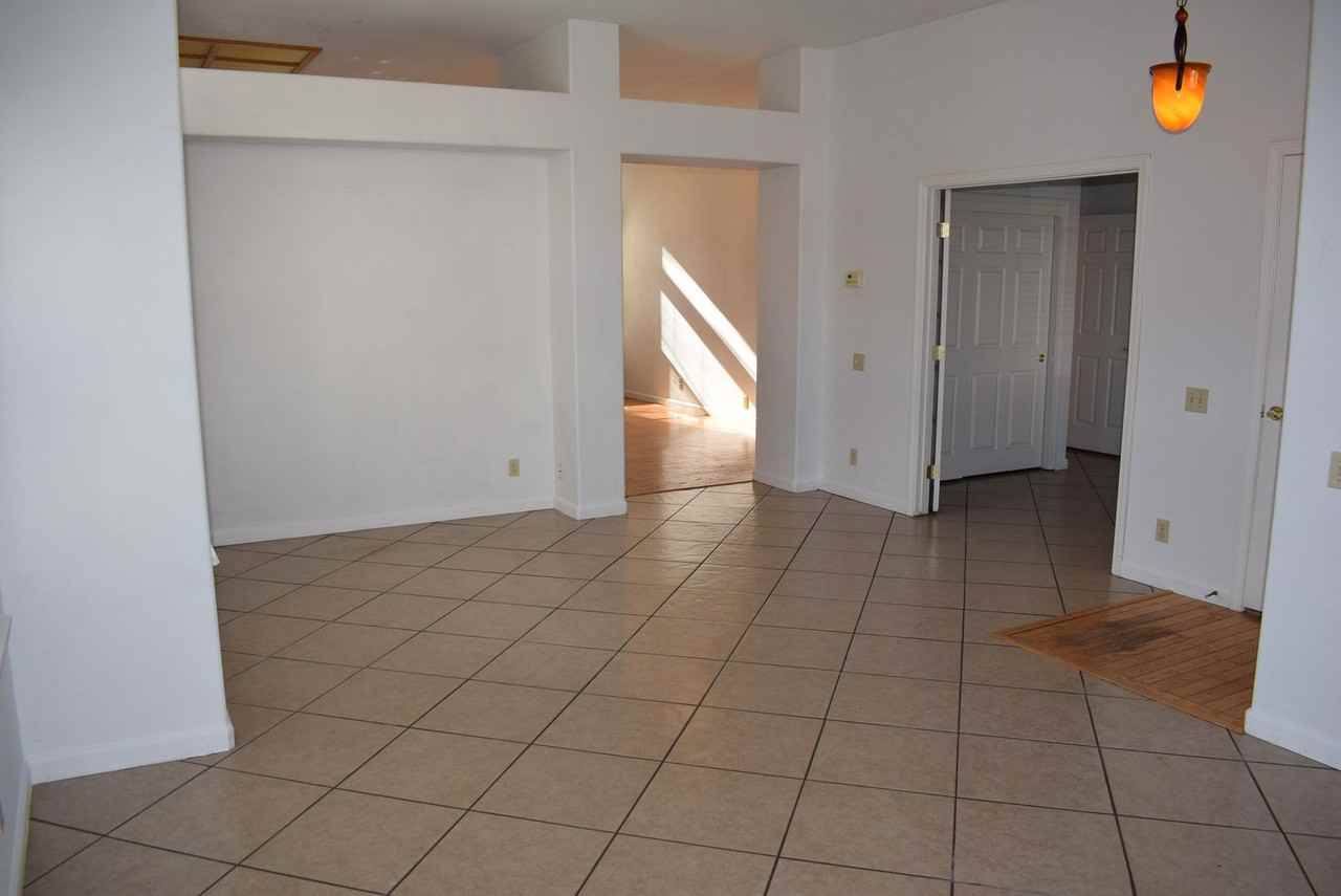 6512 Blue Spruce Ct - Photo 2 of 13