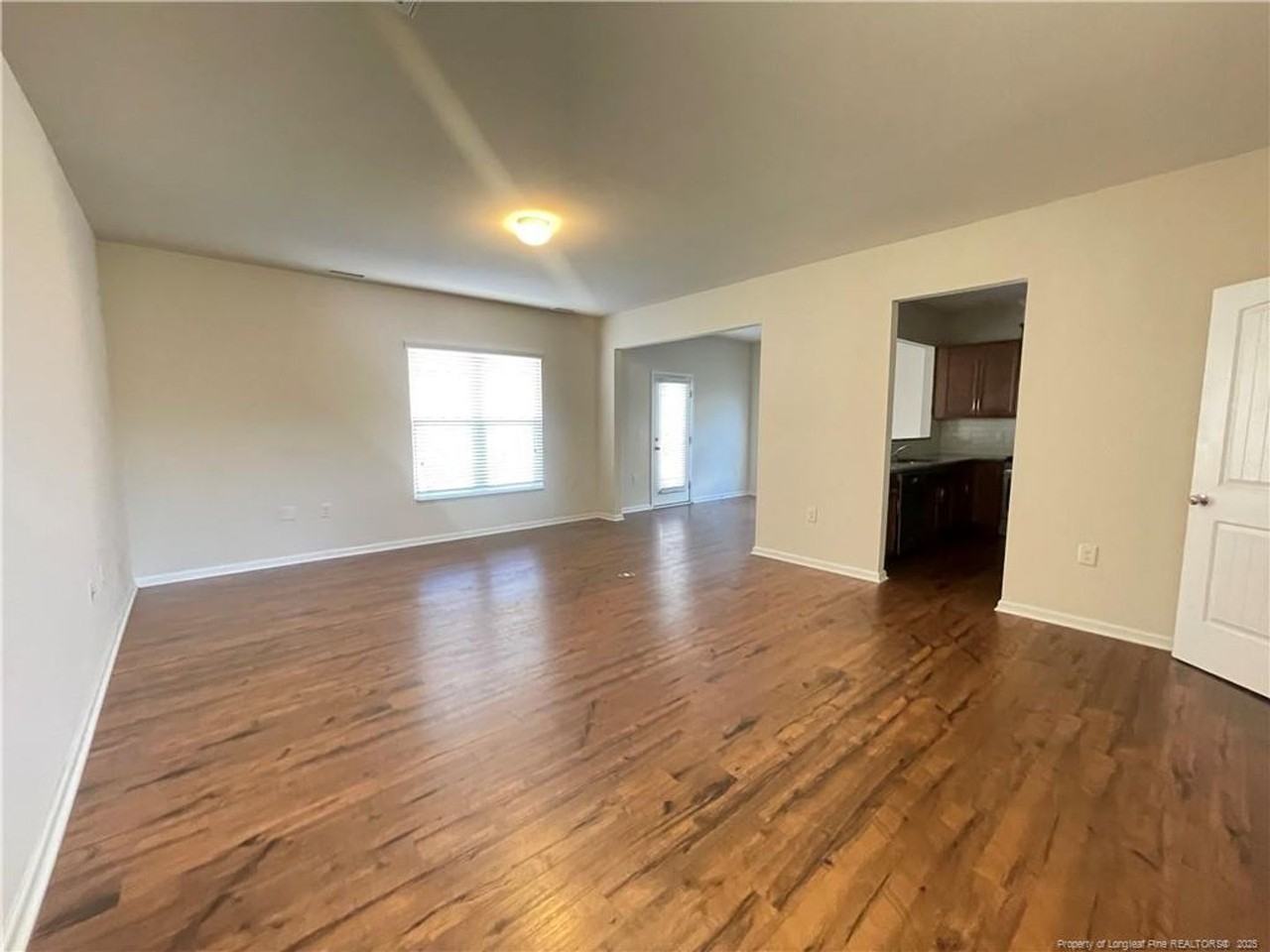 1023 Saffron Loop - Photo 4 of 18