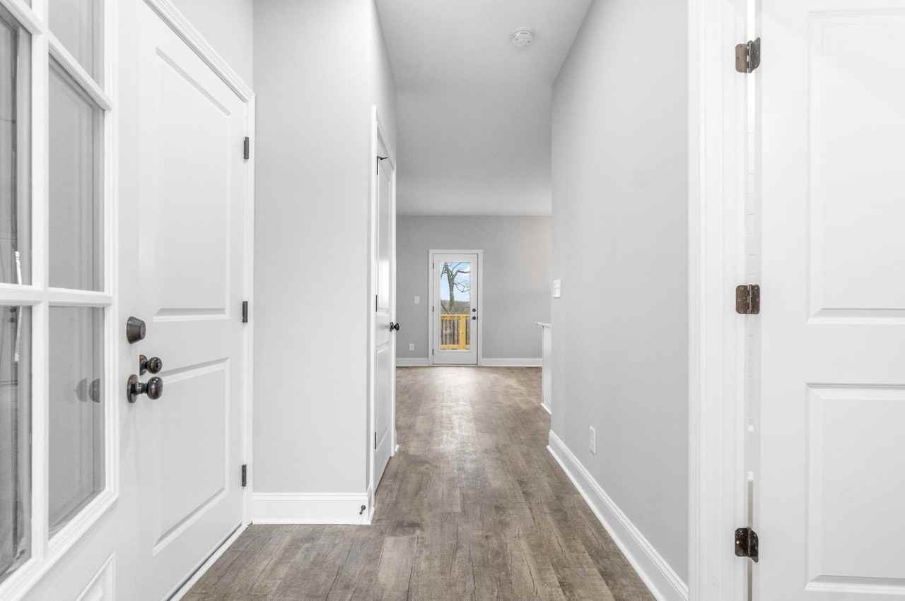 2129 Powell Road - Photo 6 of 47