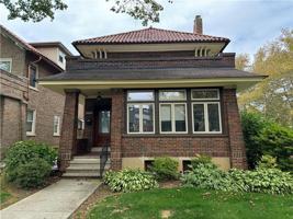 featured image of 2201 W Gordon St