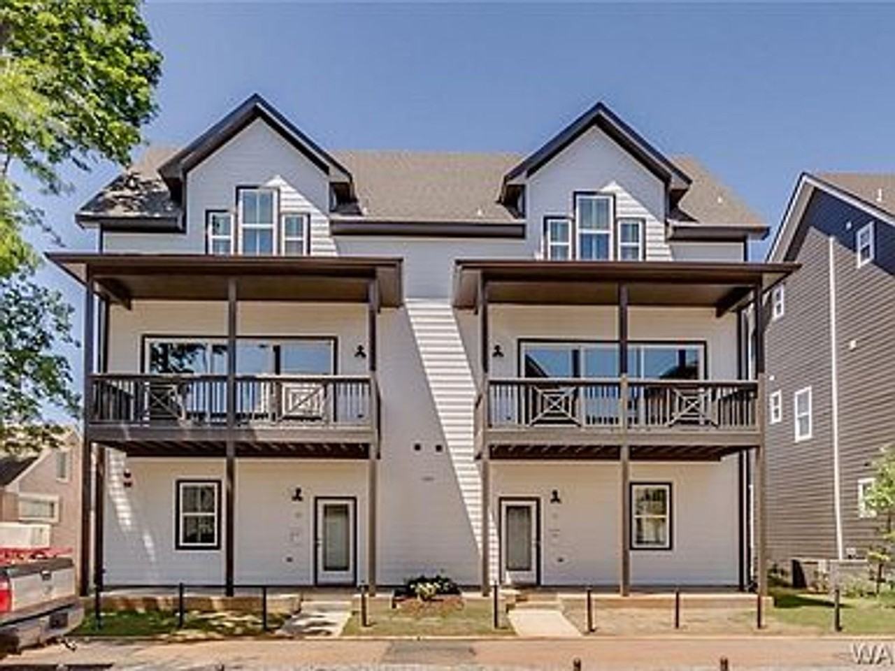 Old Row at Elmwood - Photo 4 of 36