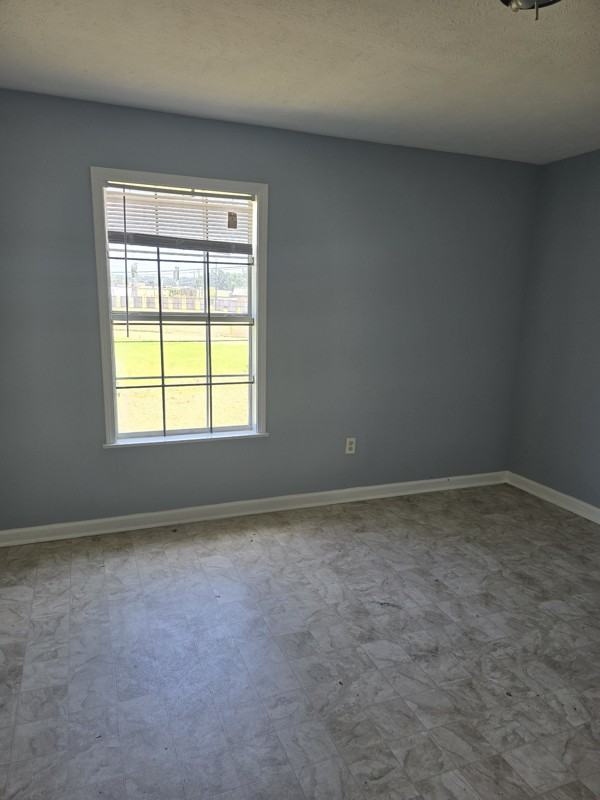 140B Jackson West Blvd #B3 - Photo 3 of 5