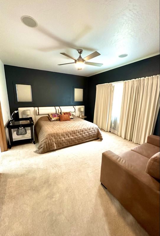 835 Highland Dr - Photo 2 of 16