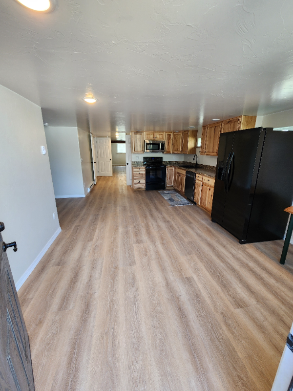 1227 1/2 Hauser Blvd - Photo 2 of 16
