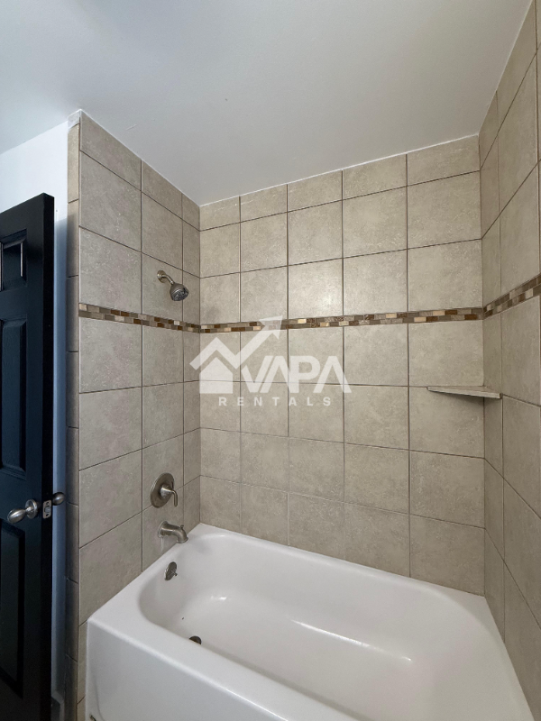 4210 Dauphine Dr - Photo 7 of 18