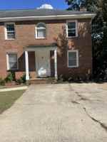 featured image of 11 Crescent Ln