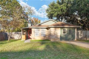 3207 Dallis Dr - Photo 1 of 1