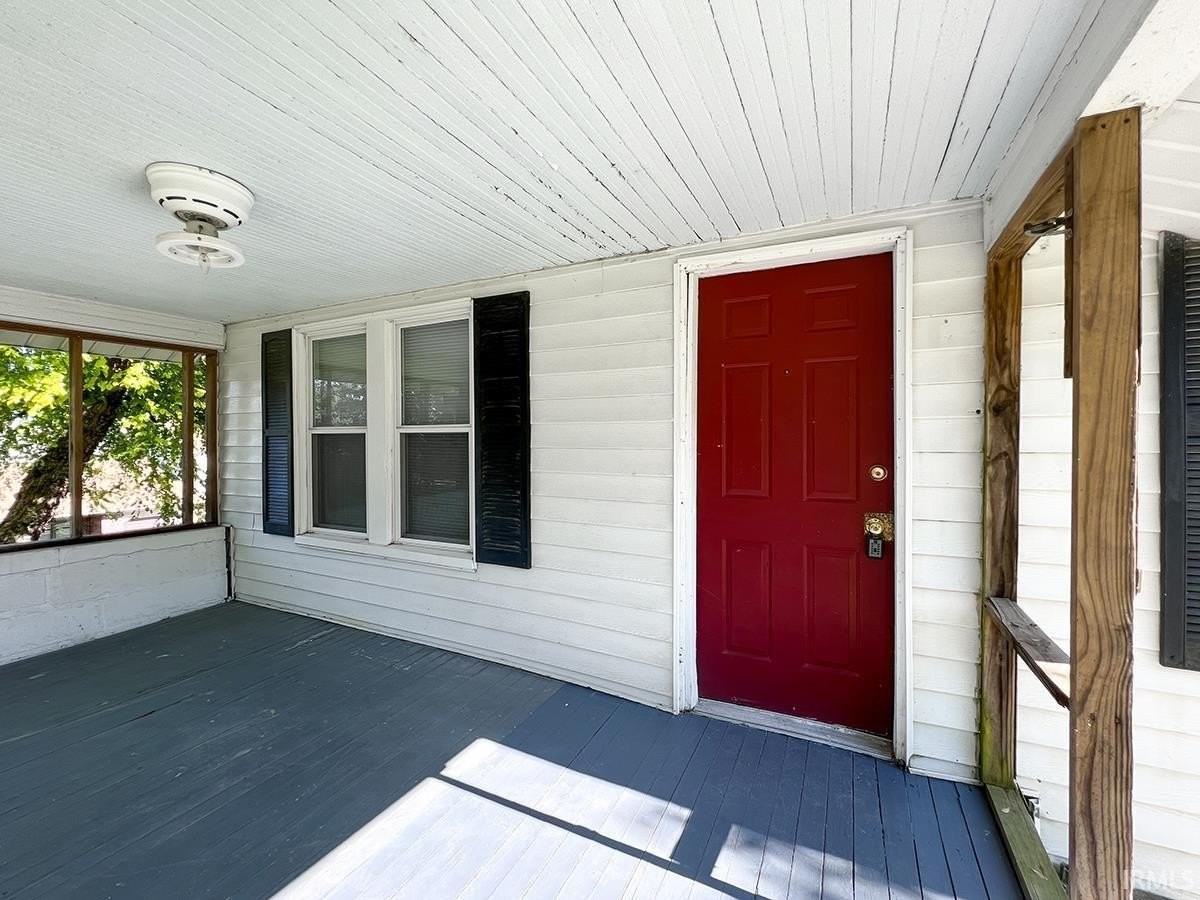 1401 W Allen St - Photo 3 of 32