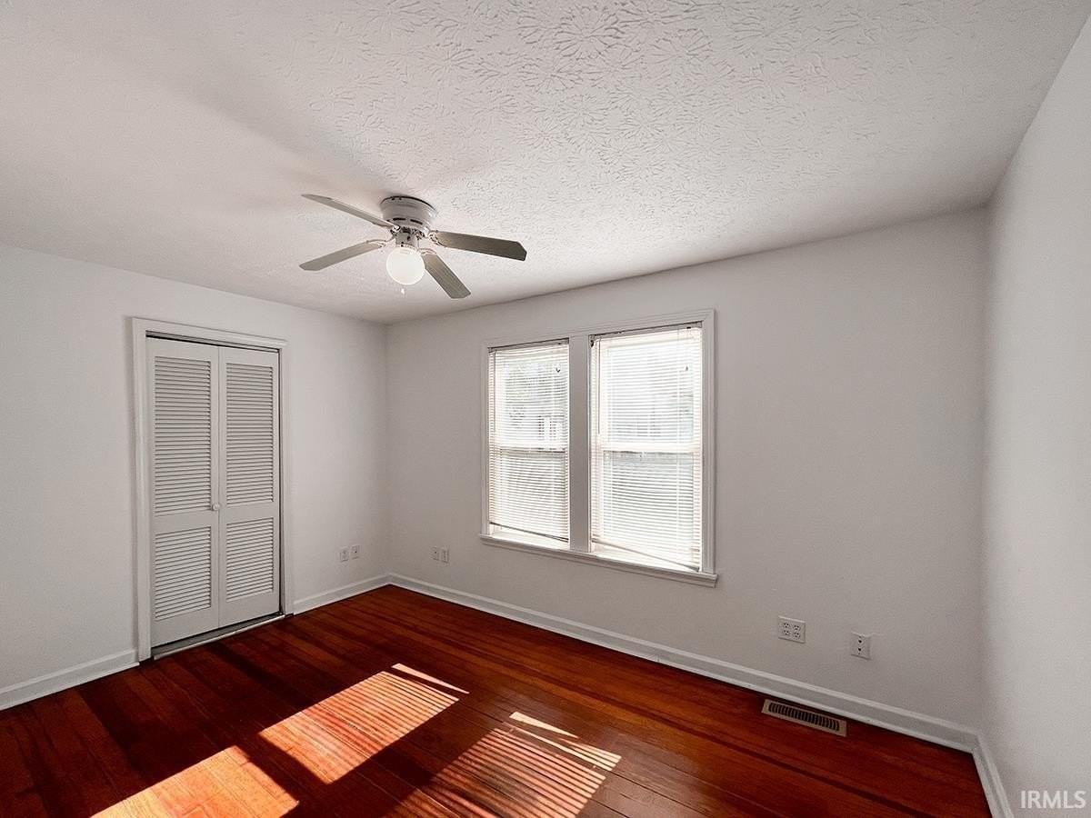 1401 W Allen St - Photo 6 of 32