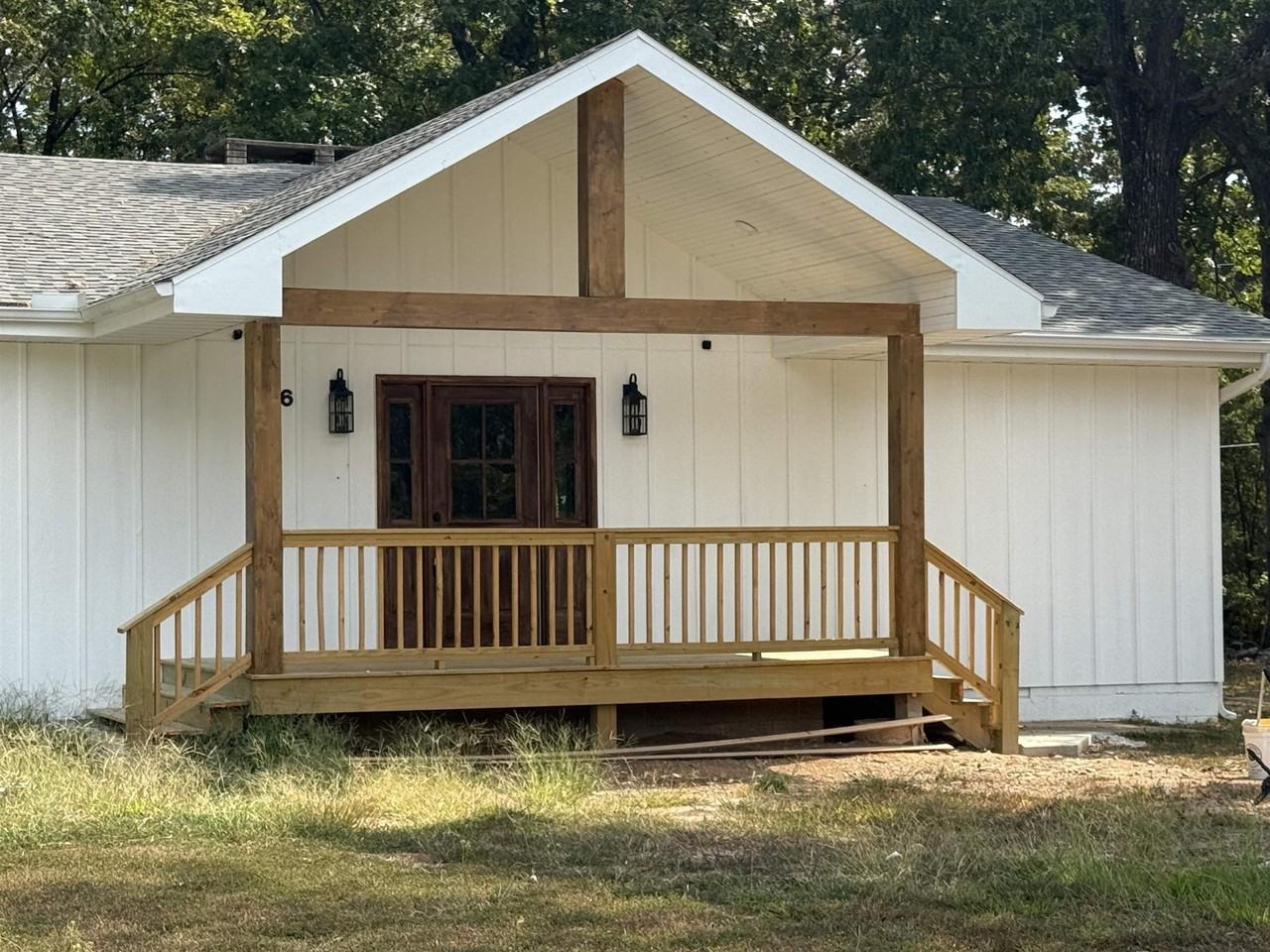 316 E Church St - Photo 4 of 40