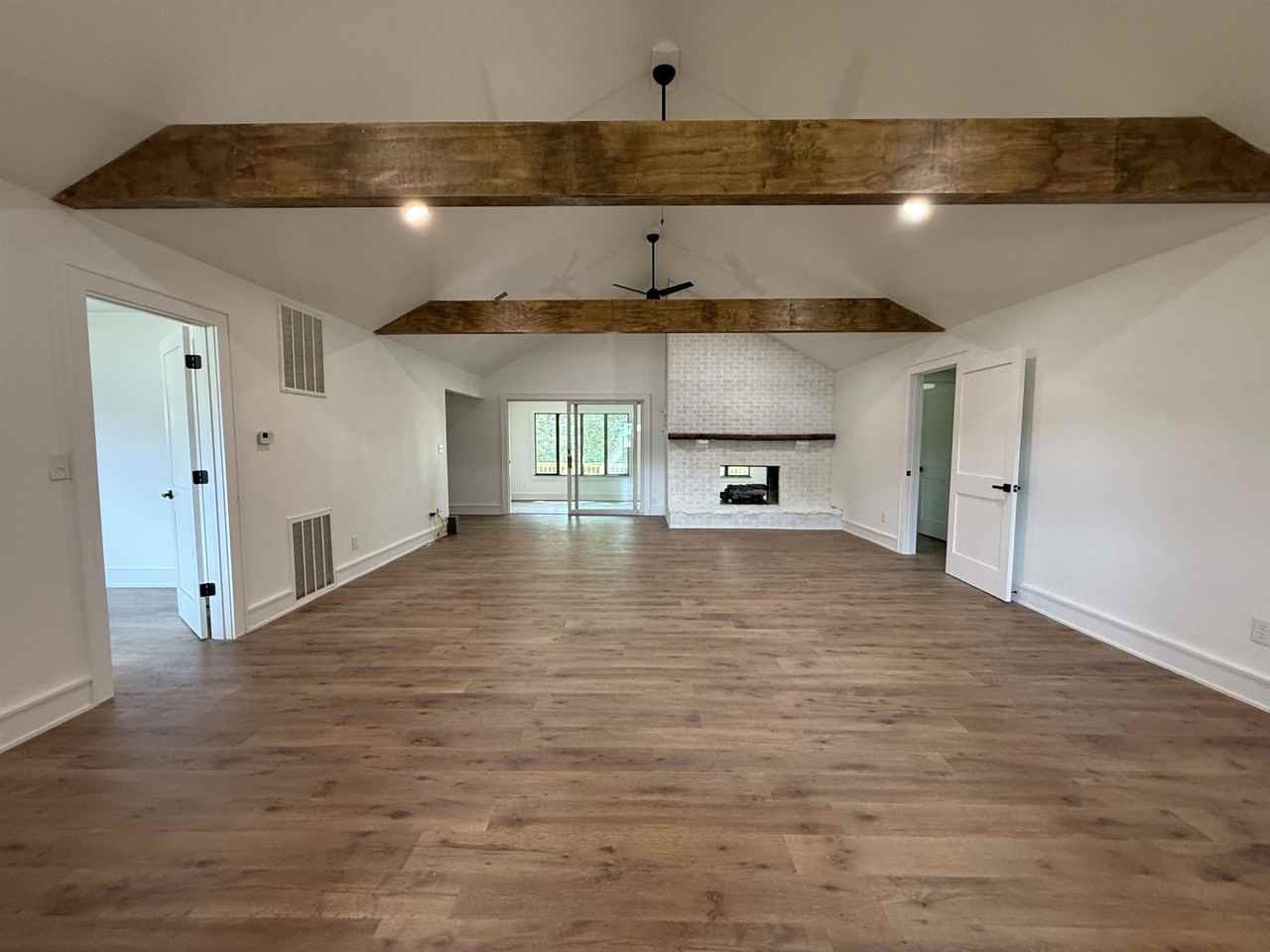 316 E Church St - Photo 6 of 40