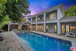 featured image of 4923 Amigo Ave