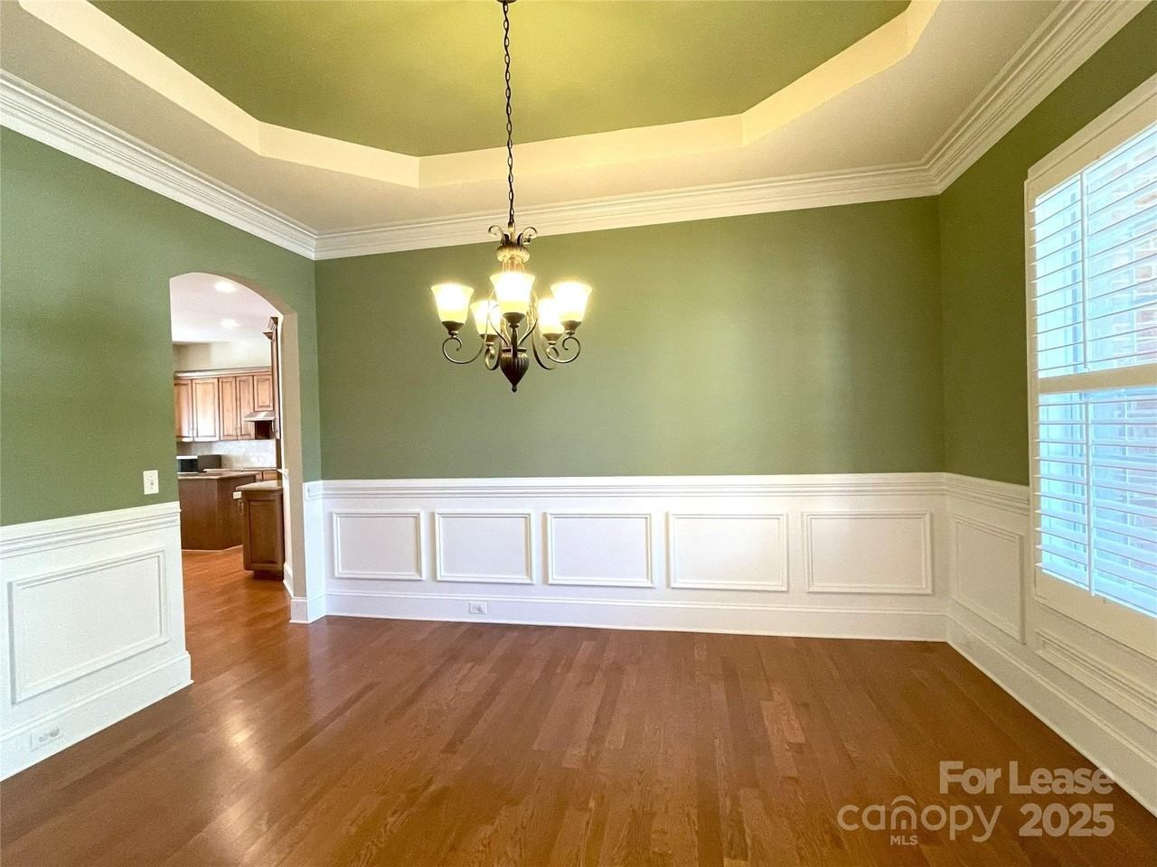 4934 Mesa Verde Road - Photo 6 of 36