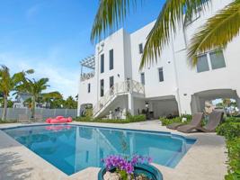 featured image of 317 E Seaview Cir #1