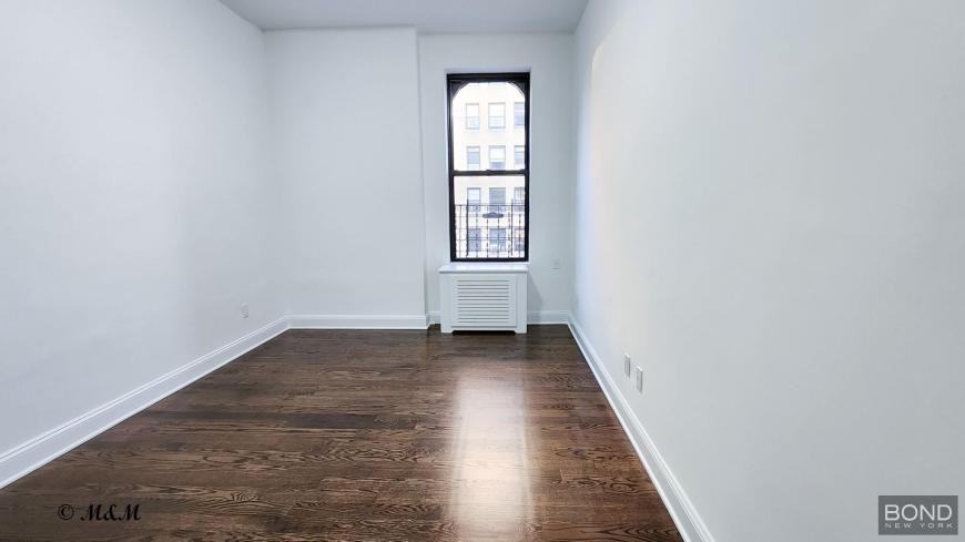 26 East 91st Street - Photo 6 of 10