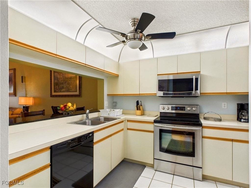 1290 Yesica Ann Cir Unit G204 #G204 - Photo 3 of 21