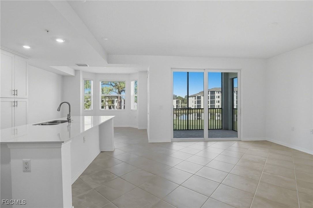 18451 Copperhead Ct N Unit 526 #526 - Photo 5 of 29