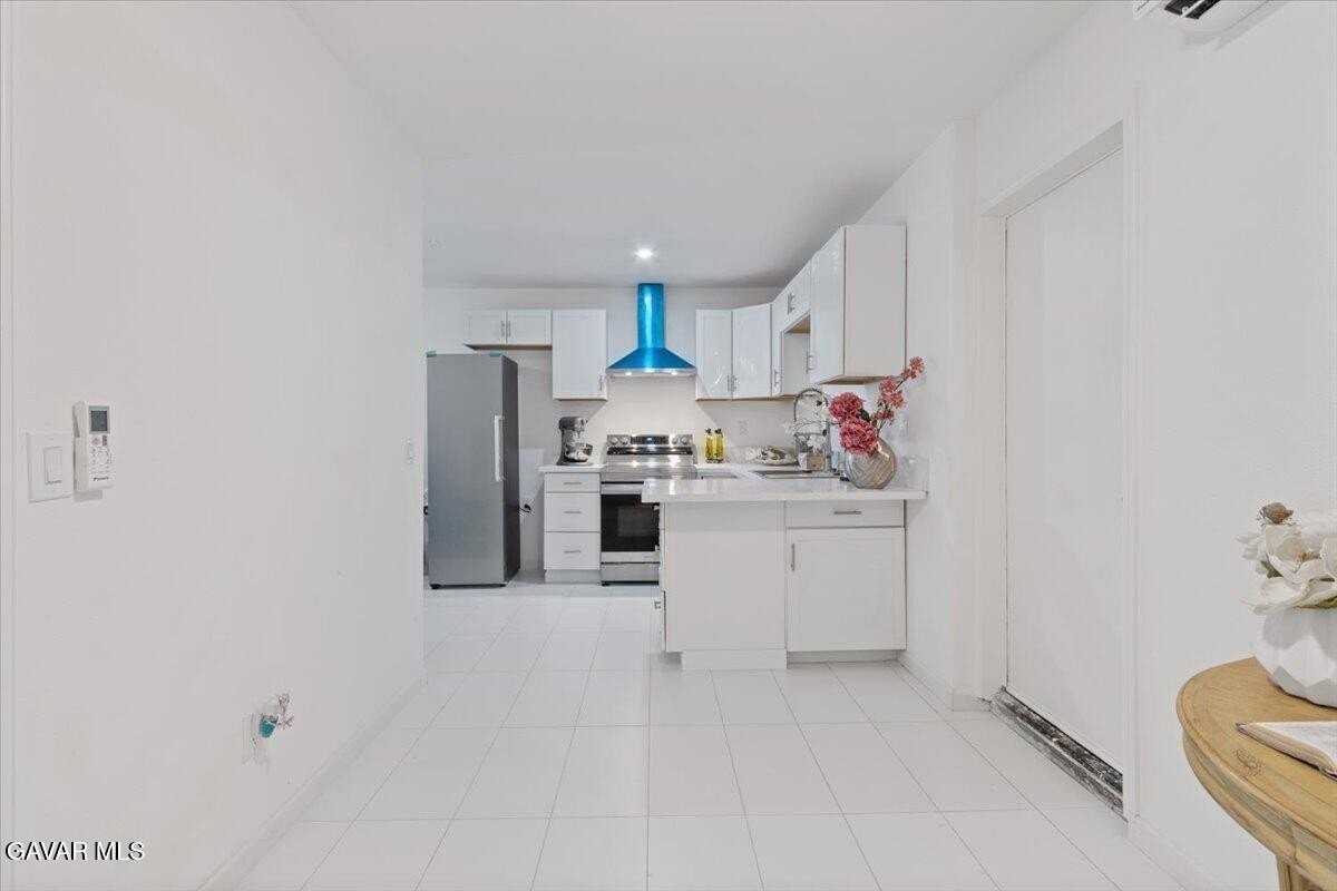 4706 Spice St #2 - Photo 5 of 14